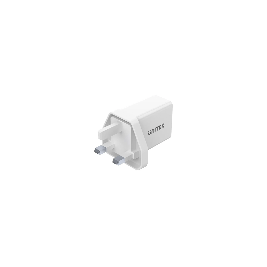 Unitek 12W UK 2-Port Wall Charger (5V/2.4A) in Qatar Unitek 12W UK 2-Port Wall Charger (5V/2.4A) in Qatar
